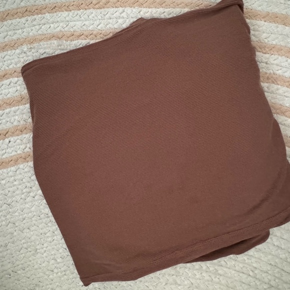 Small, brown chesnut Vuori jumpsuit. - Picture 8 of 8